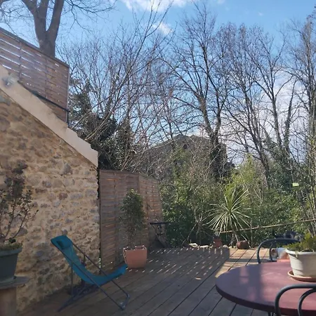 Atypical House Garden * Saint-Paulet-de-Caisson